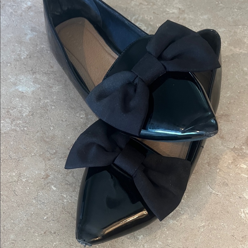 Chic Black Bow Loafers - Picture 13 of 13